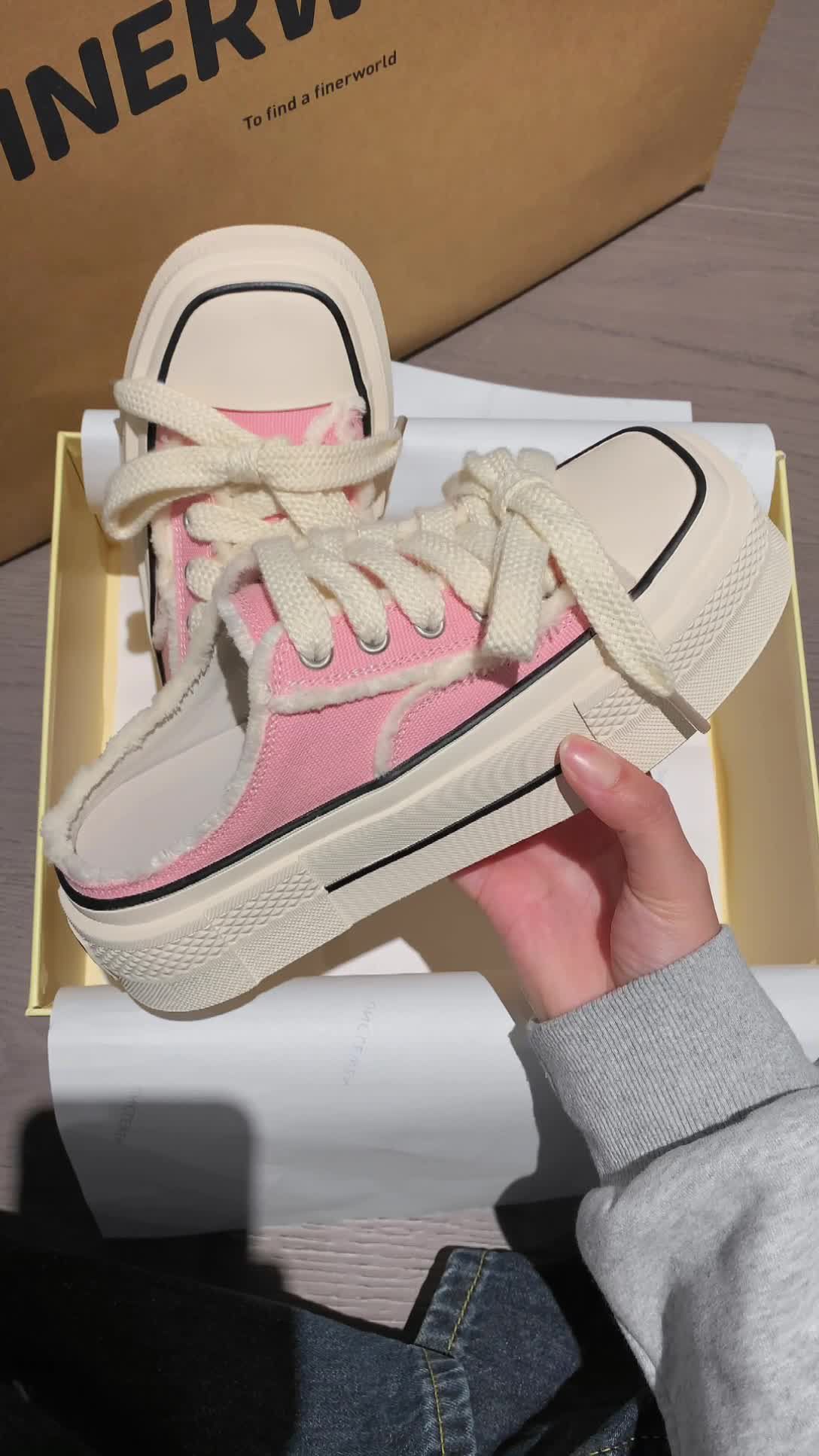 中帮 系带  - VALI鞋履AI设计主图