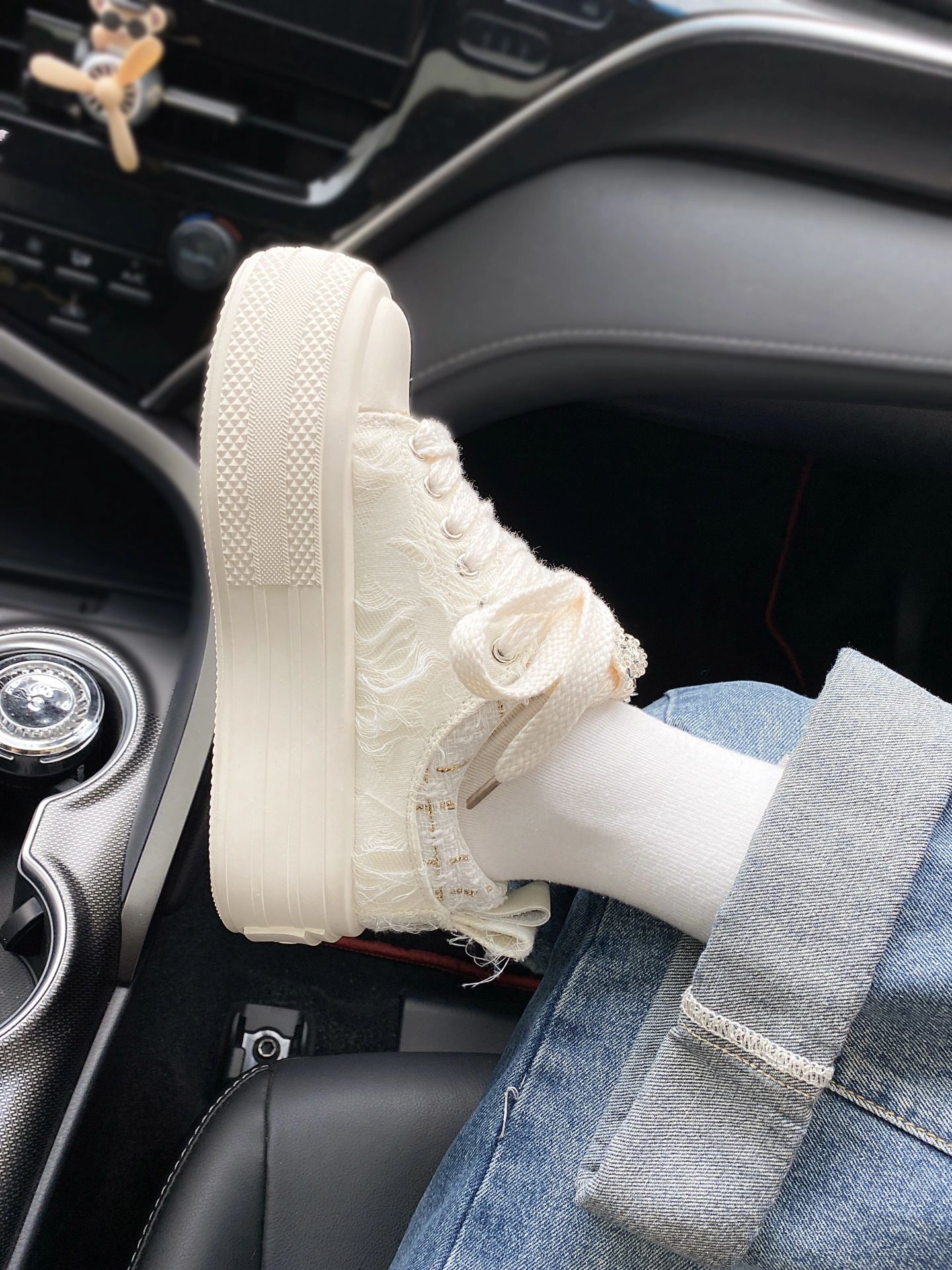 低帮  - VALI鞋履AI设计主图