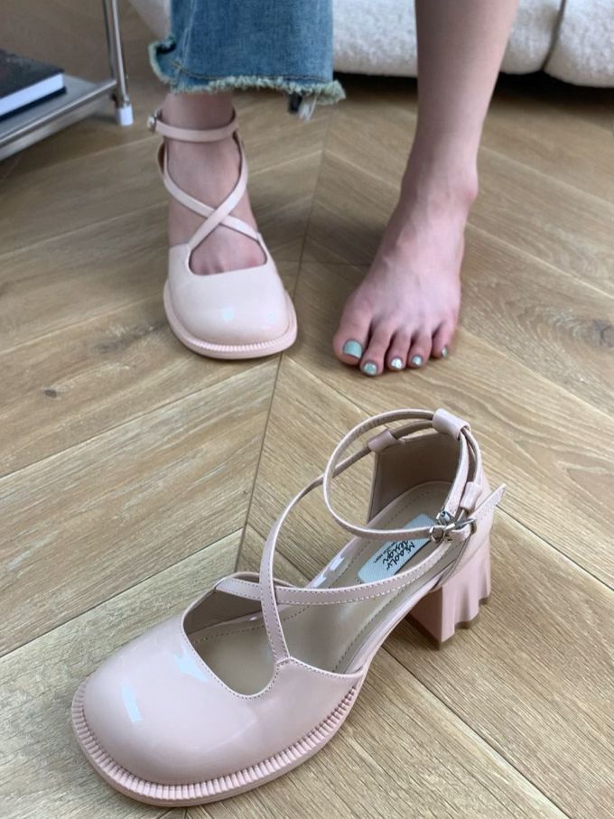 圆头 袢扣 中口鞋 皮革 