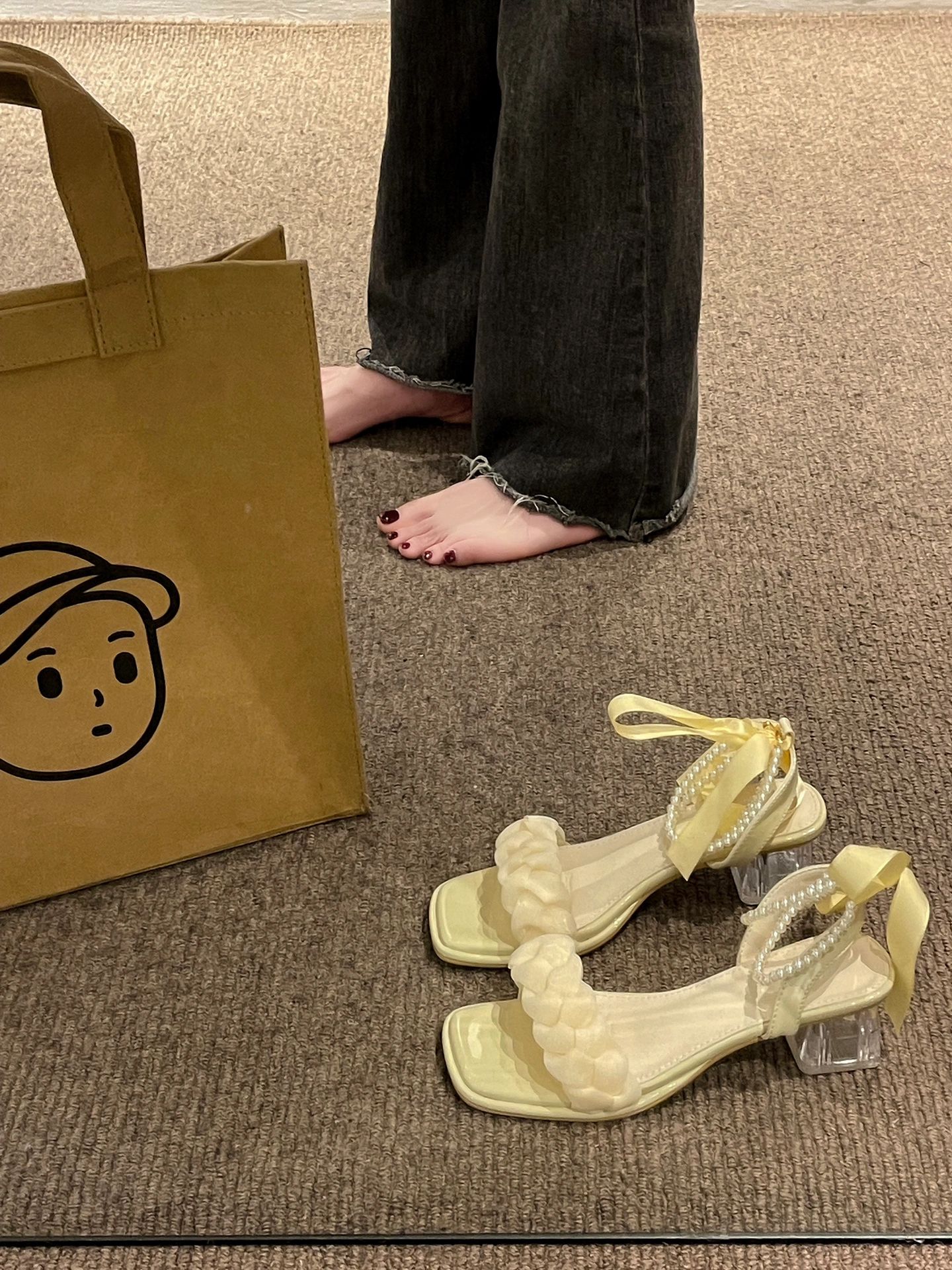 粗跟 无帮  - VALI鞋履AI设计主图