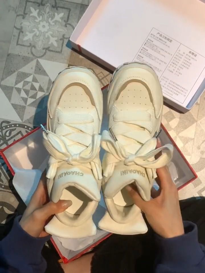 低帮 系带 皮革  - VALI鞋履AI设计主图