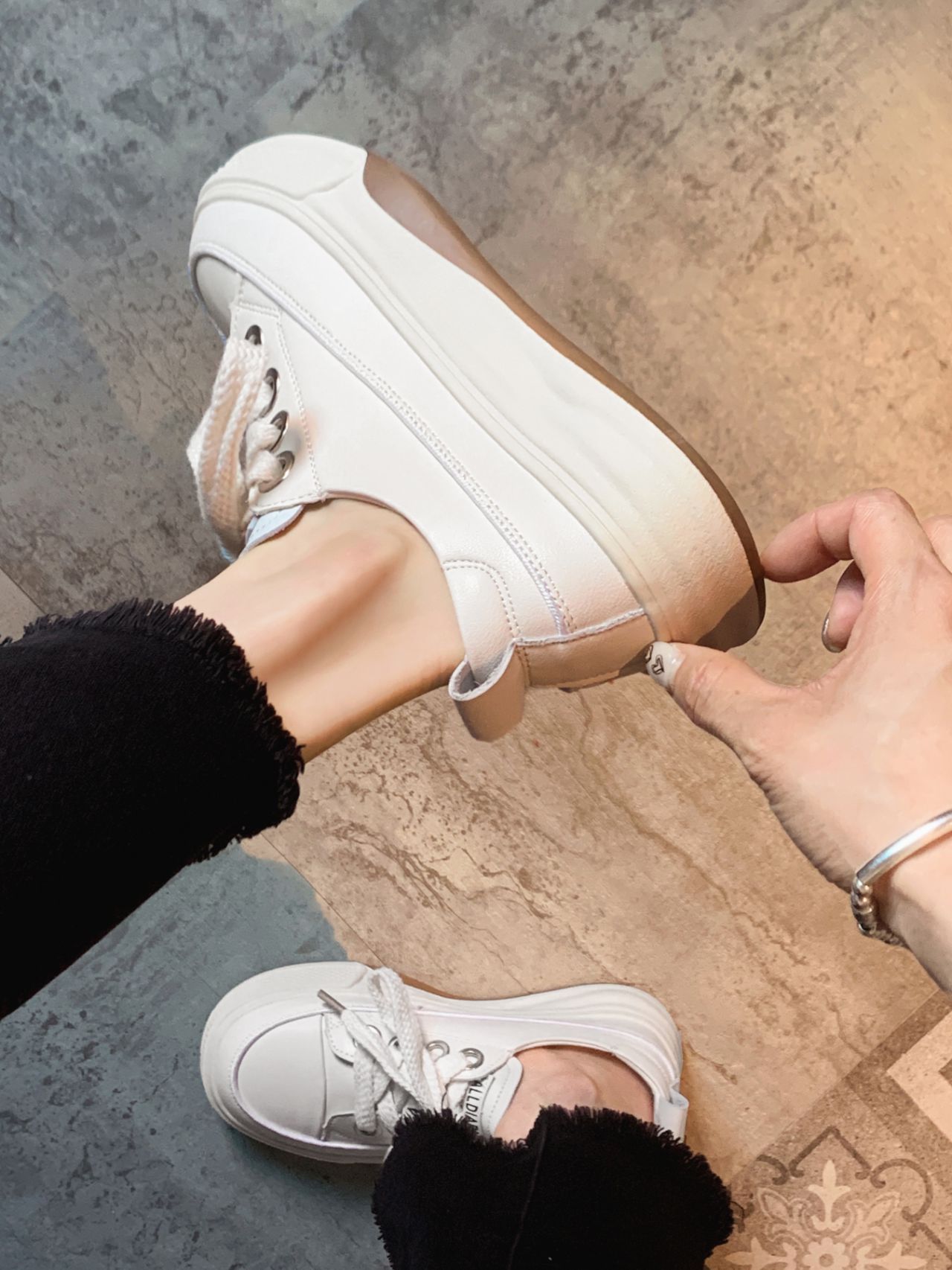 低帮  - VALI鞋履AI设计主图