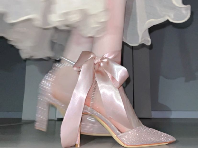 高跟 异形跟 尖头 无帮 系带 浅口鞋  - VALI鞋履AI设计主图