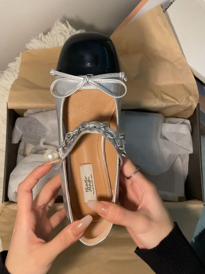 袢扣 浅口鞋 皮革 