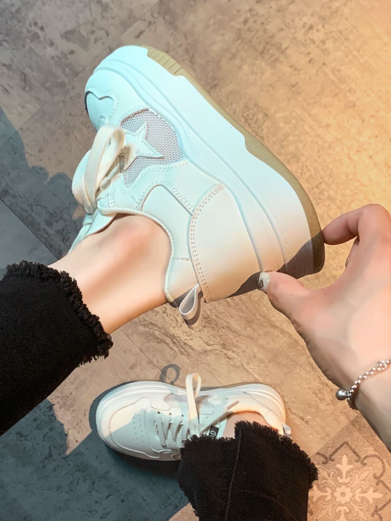 低帮 皮革  - VALI鞋履AI设计主图