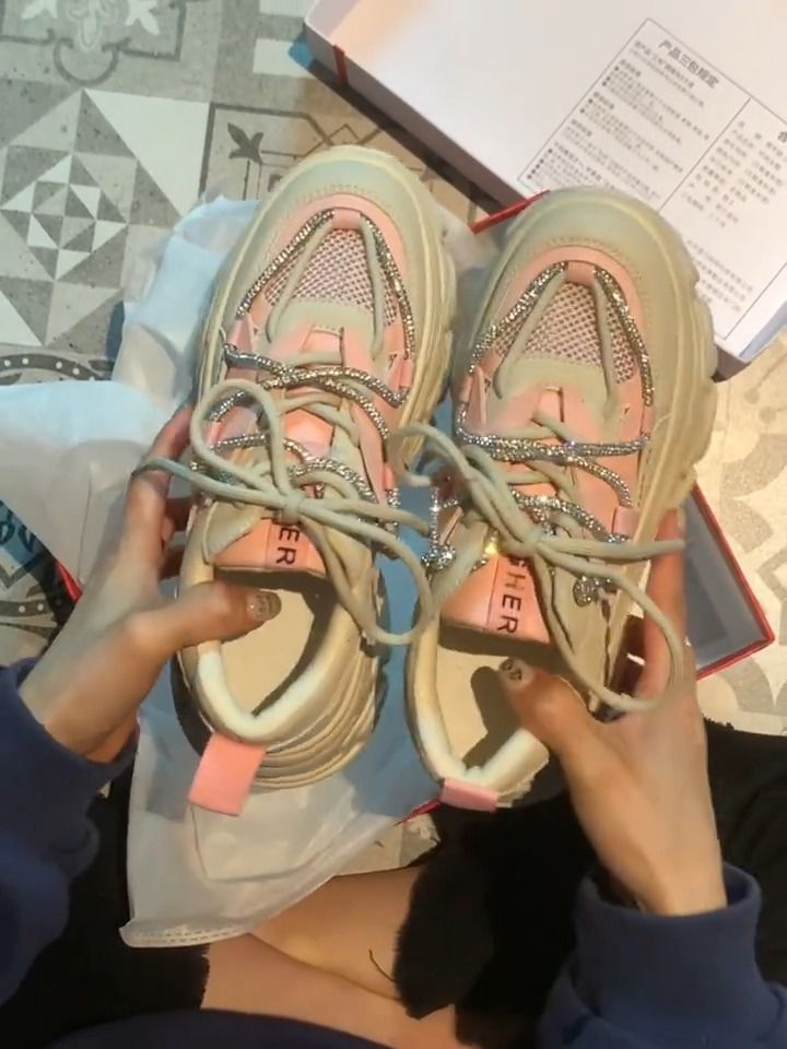 低帮 系带  - VALI鞋履AI设计主图