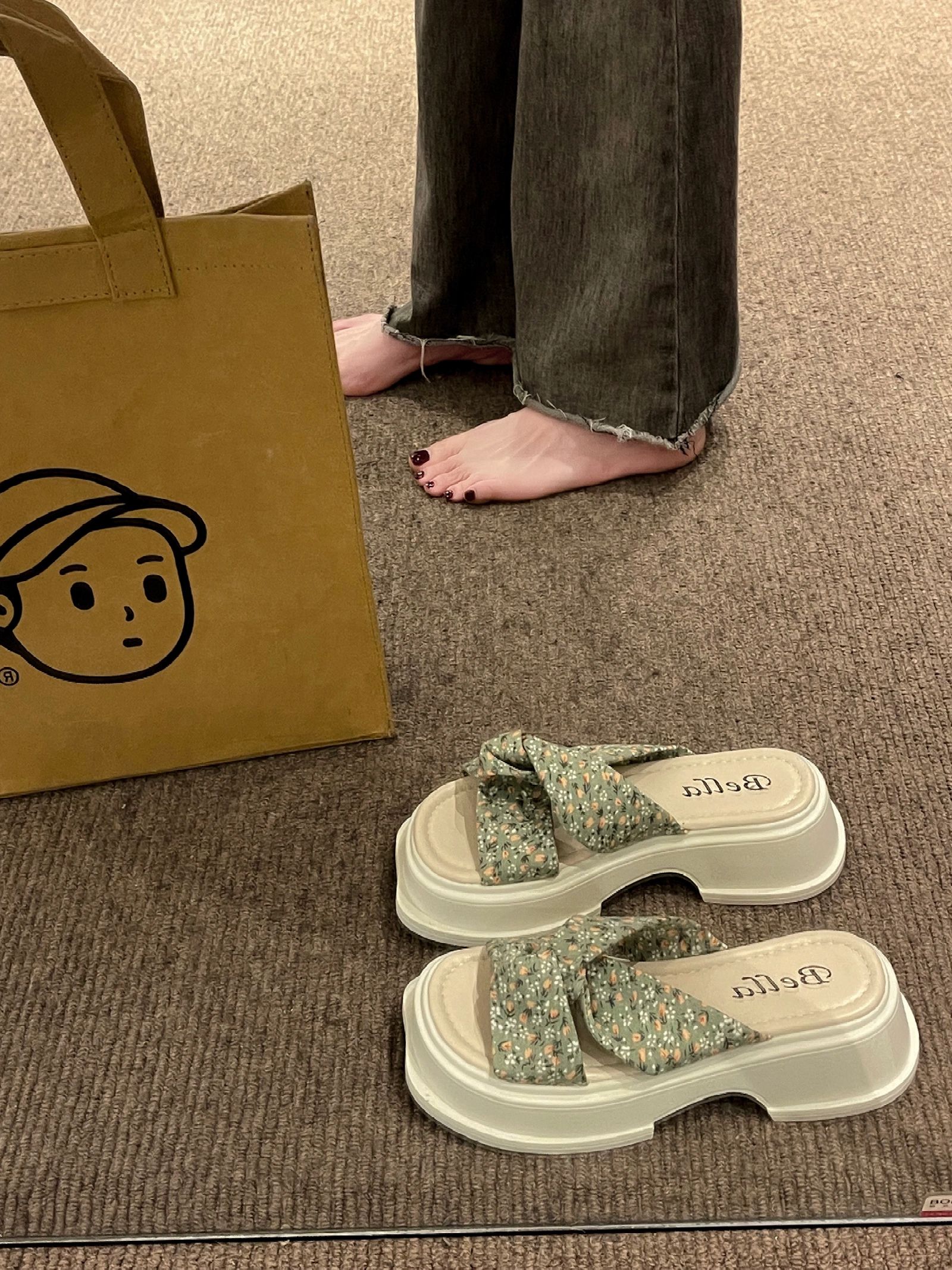 无帮  - VALI鞋履AI设计主图