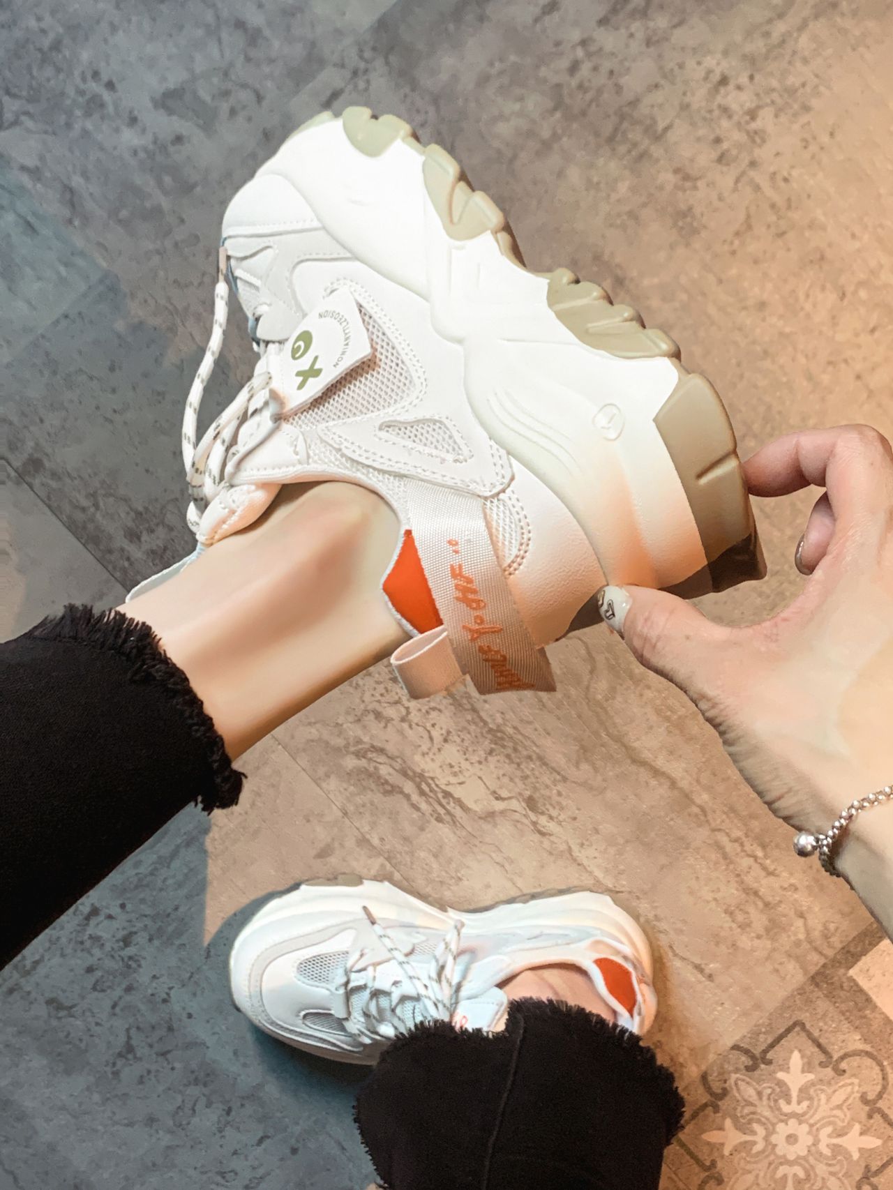 低帮  - VALI鞋履AI设计主图