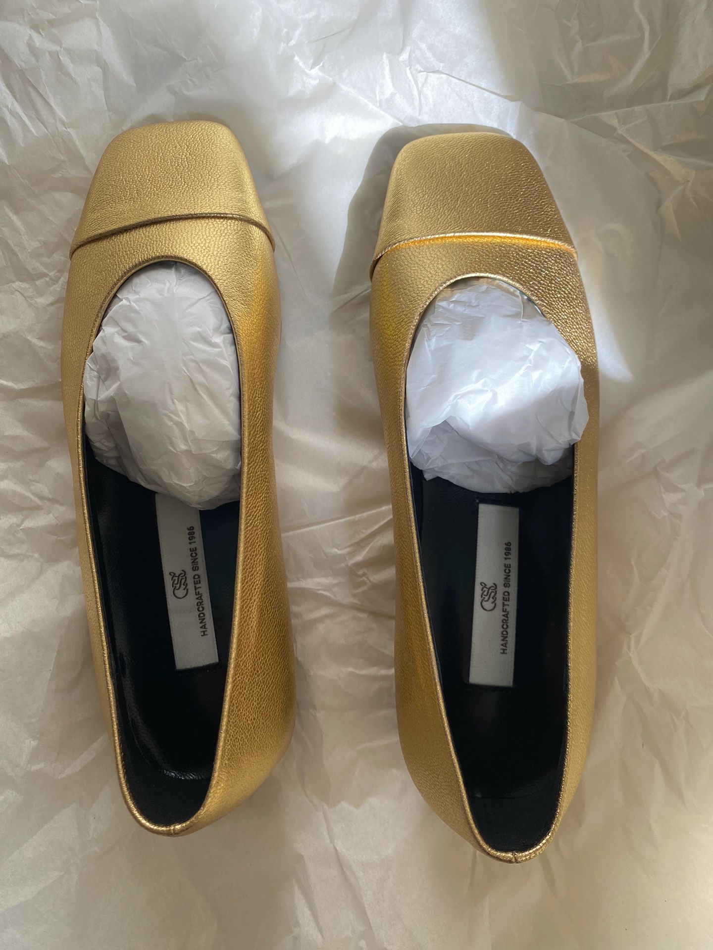 方头 低帮 一脚蹬 浅口鞋 皮革  - VALI鞋履AI设计主图