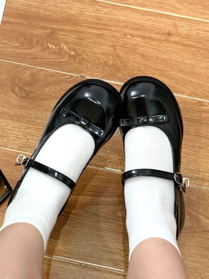 圆头 袢扣 浅口鞋 皮革 