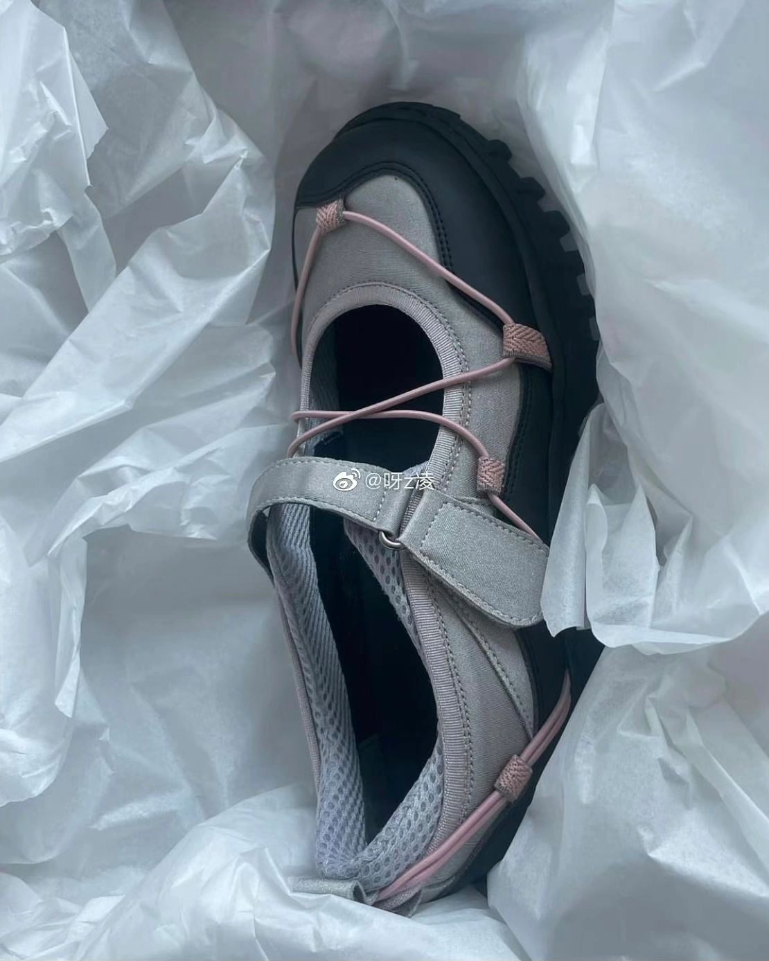 圆头 魔术贴 中口鞋 皮革  - VALI鞋履AI设计主图