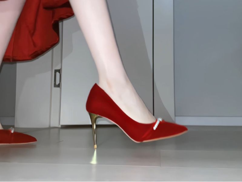 高跟 细跟 尖头 低帮 一脚蹬 浅口鞋 皮革  - VALI鞋履AI设计主图