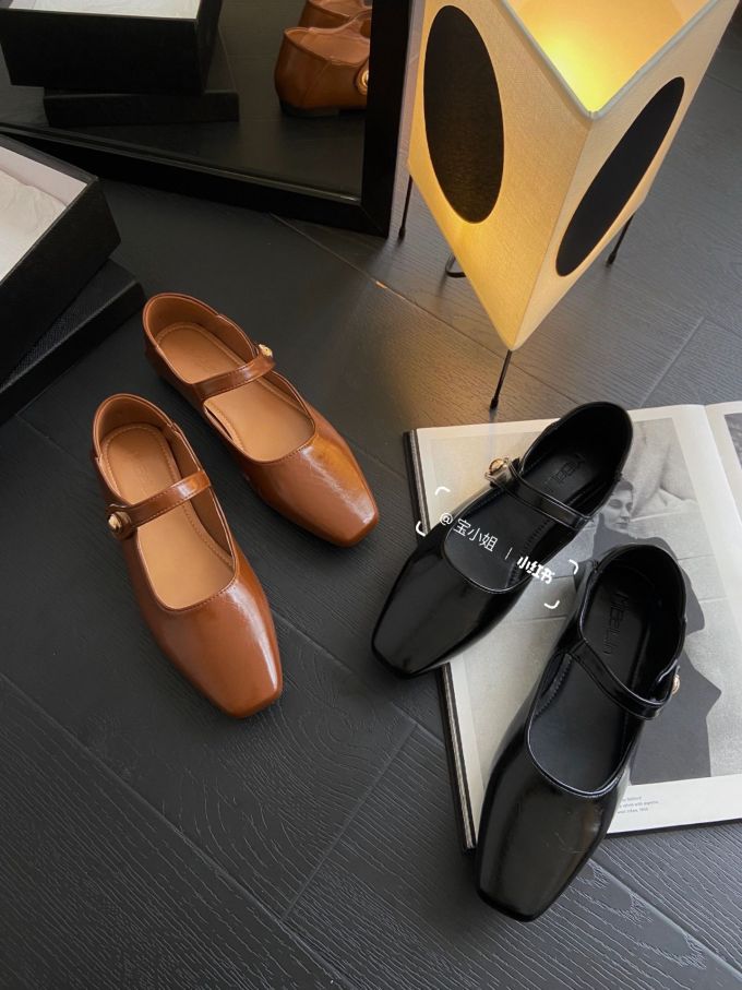 方头 袢扣 中口鞋 皮革 