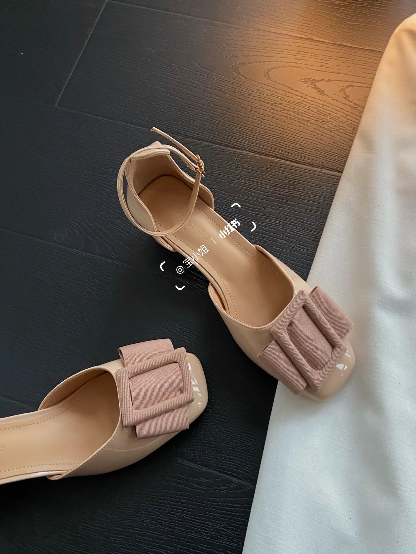 浅口鞋 皮革  - VALI鞋履AI设计主图