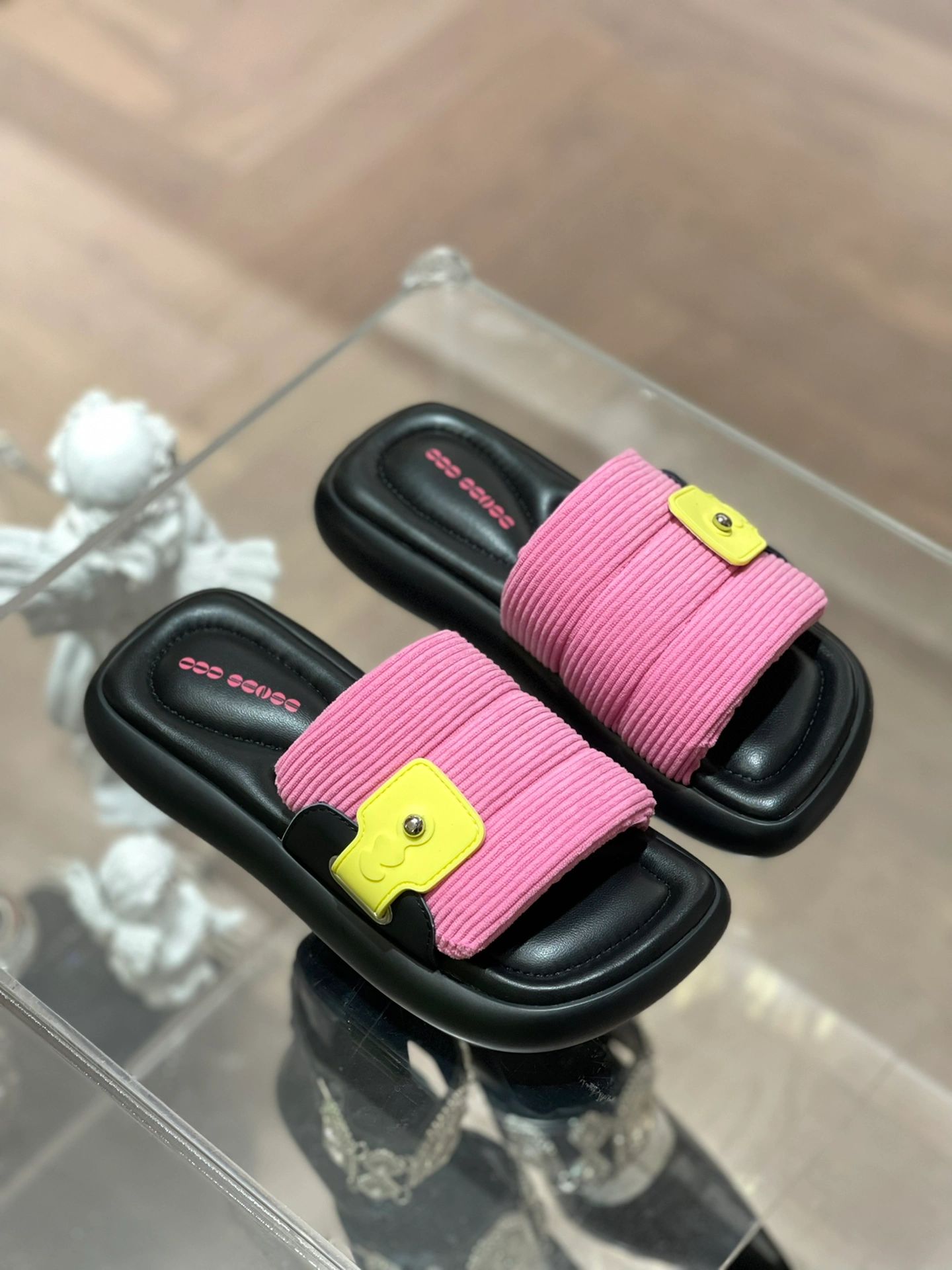 无帮  - VALI鞋履AI设计主图