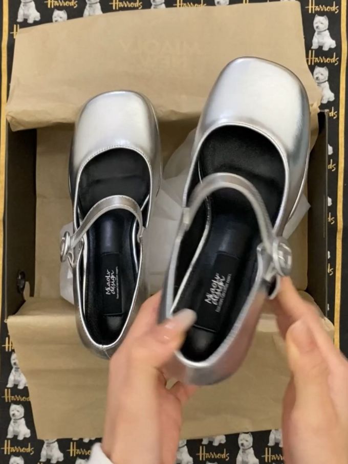 方头 浅口鞋 皮革 