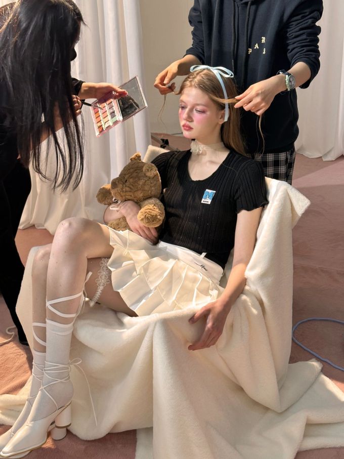 针织面料 H型 连帽领 文字图案 印花 蓝黑色 基础绳带 