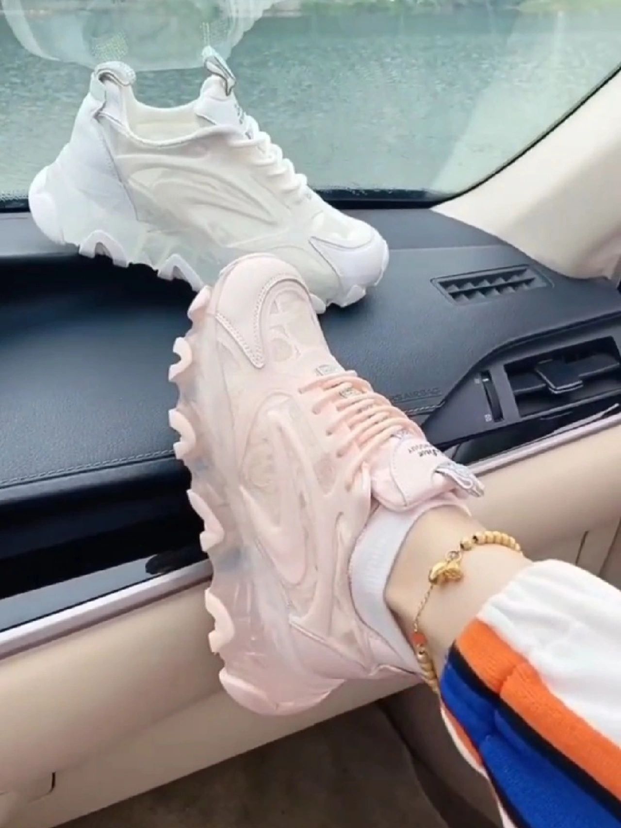 低帮 系带  - VALI鞋履AI设计主图