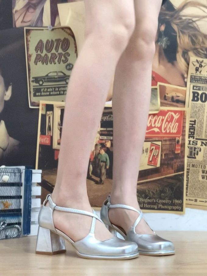 圆头 袢扣 皮革 