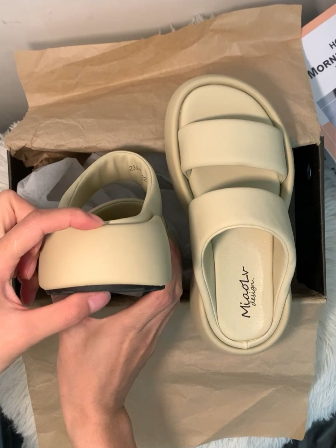 无帮  - VALI鞋履AI设计主图