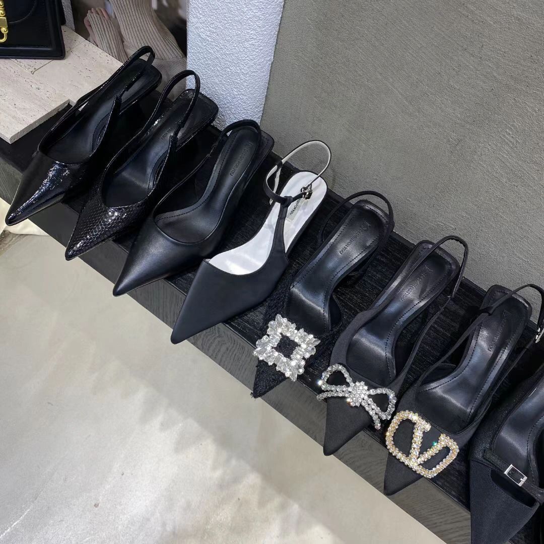  - VALI鞋履AI设计主图