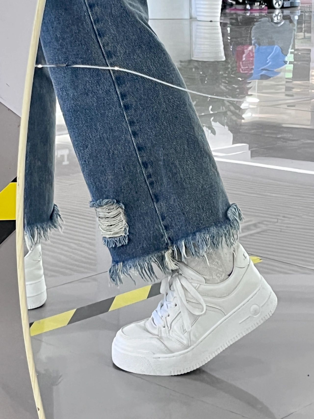 低帮 系带 皮革  - VALI鞋履AI设计主图