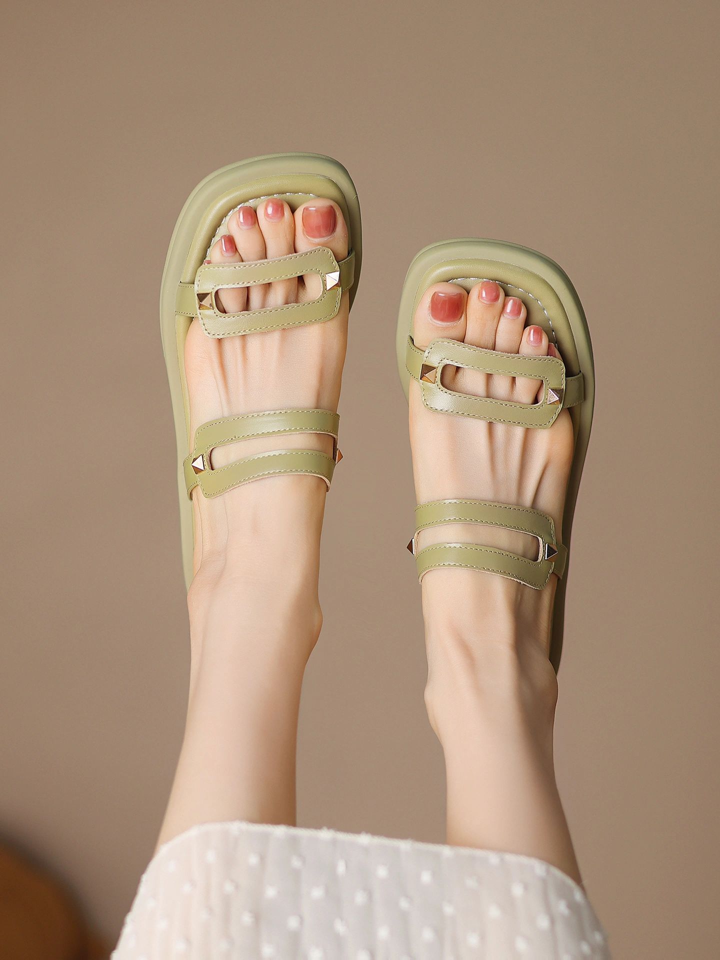  - VALI鞋履AI设计主图