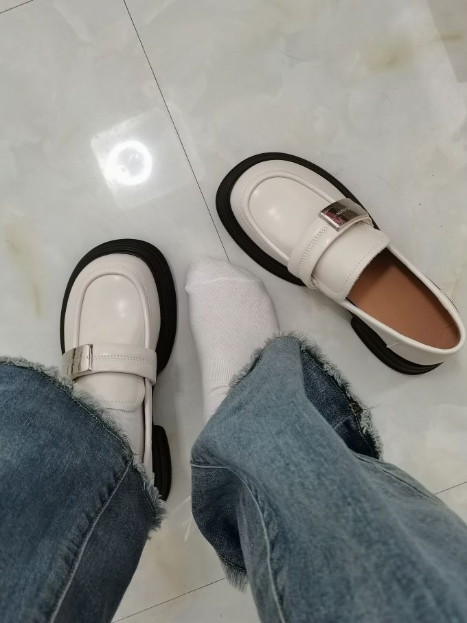 圆头 深口鞋 皮革 