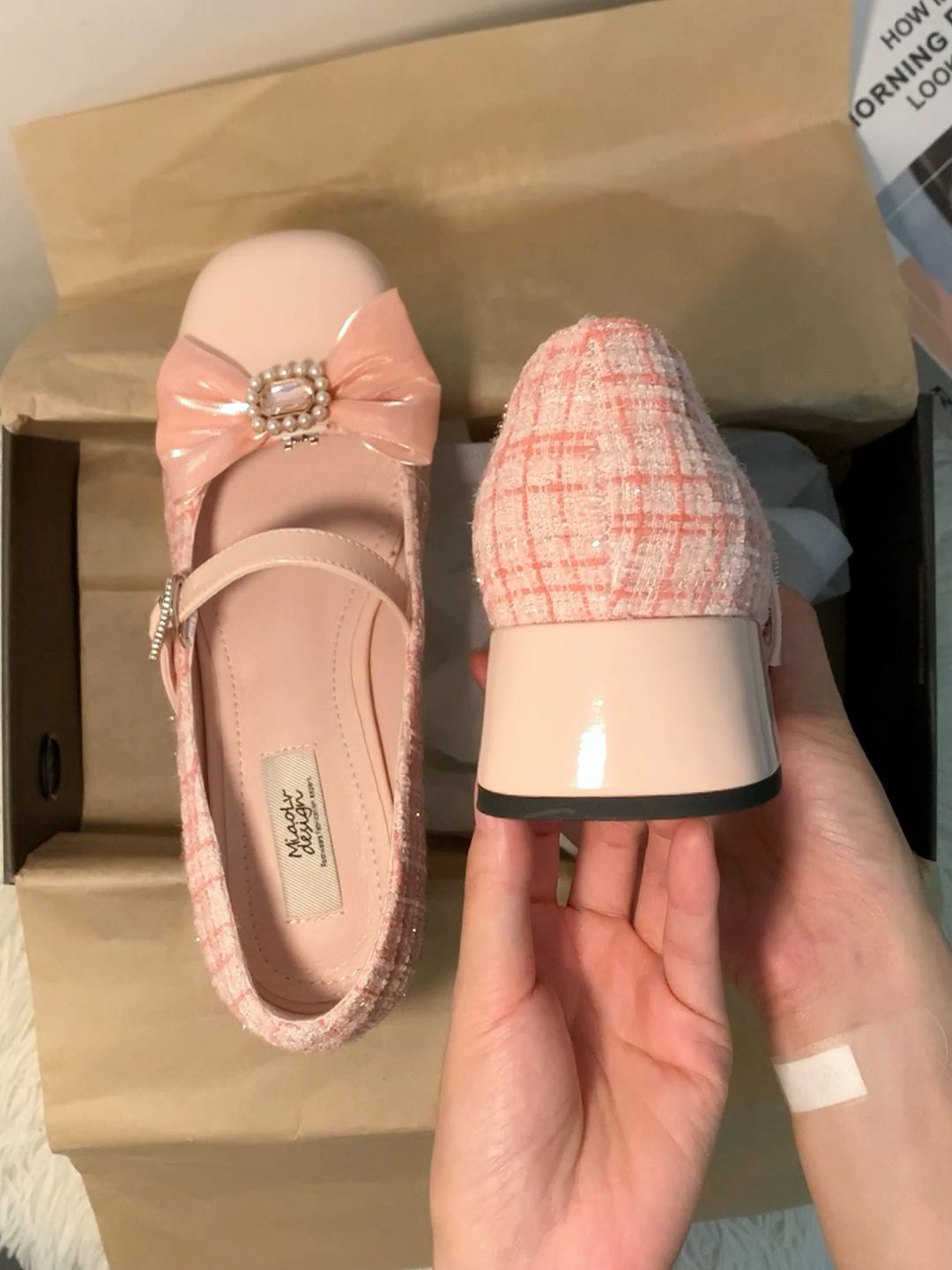 圆头 袢扣 中口鞋 皮革  - VALI鞋履AI设计主图