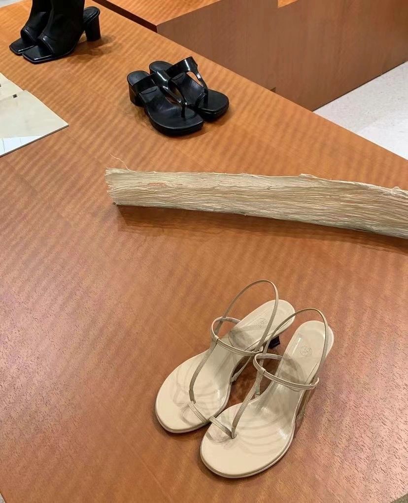 无帮 袢扣 皮革  - VALI鞋履AI设计主图