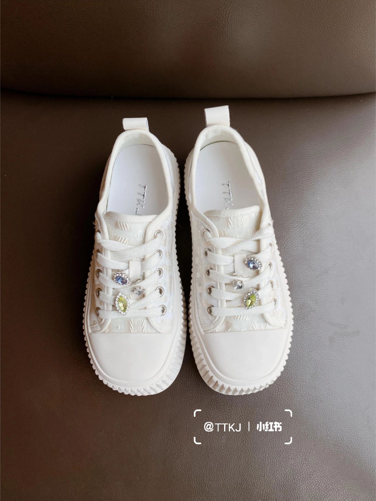 系带  - VALI鞋履AI设计主图