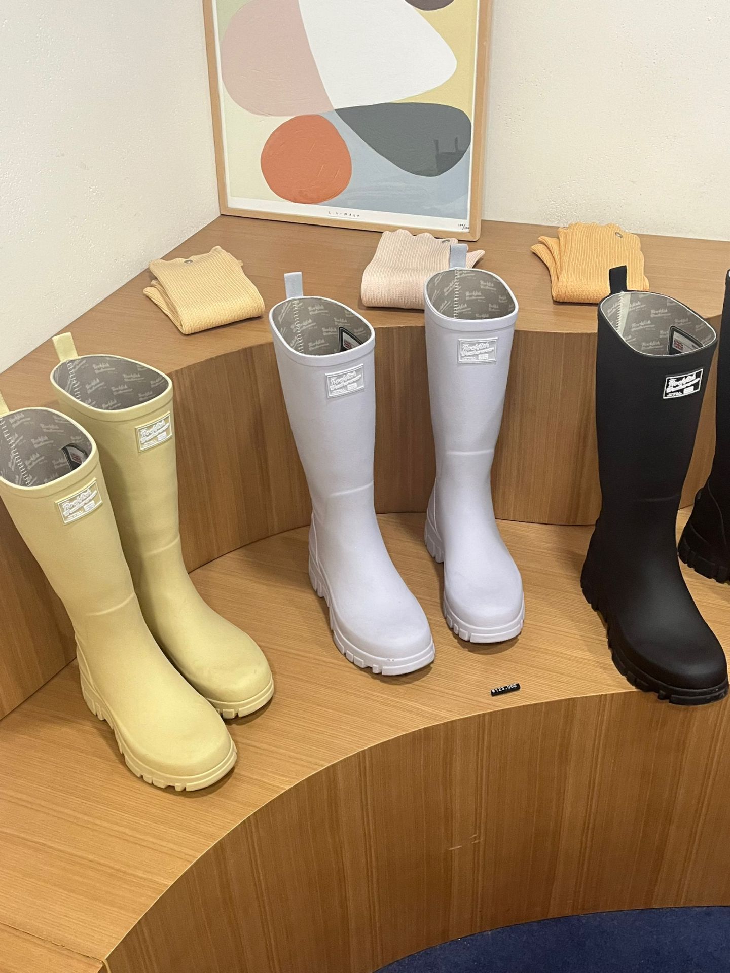  - VALI鞋履AI设计主图