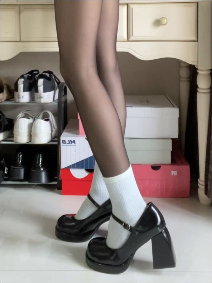 袢扣 浅口鞋 皮革 