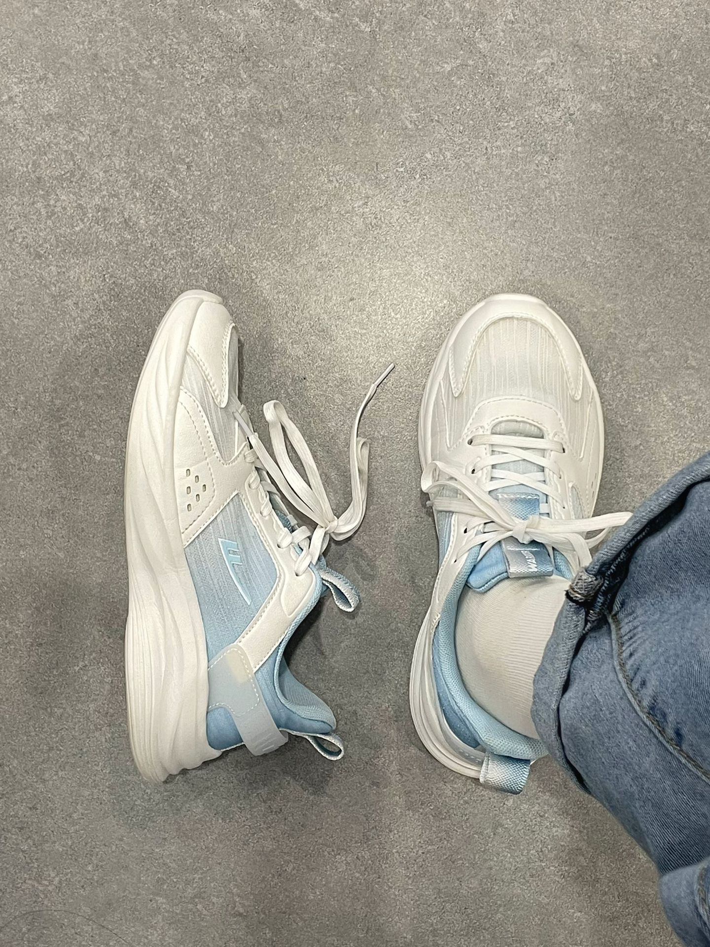 低帮  - VALI鞋履AI设计主图