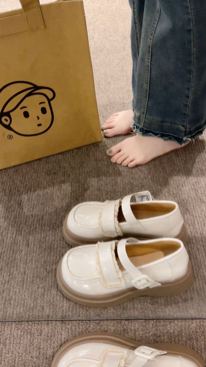 圆头 中口鞋 皮革 