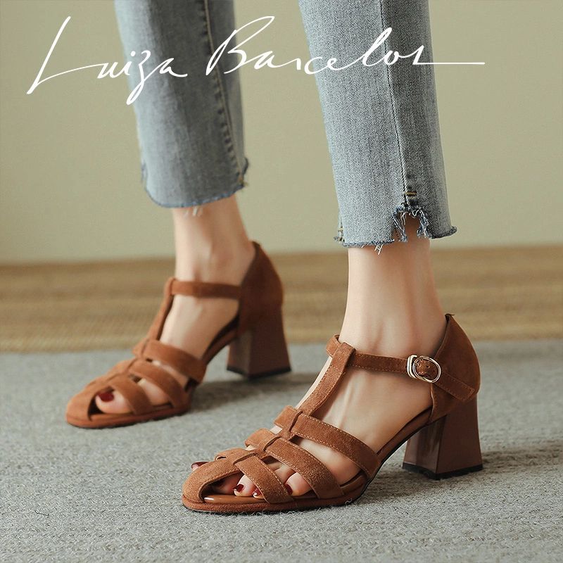 高跟 粗跟 无帮 袢扣 皮革  - VALI鞋履AI设计主图