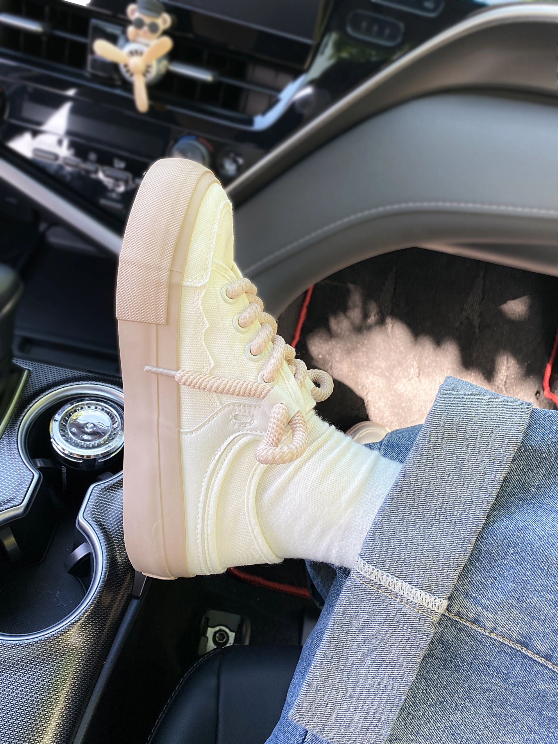 低帮 系带  - VALI鞋履AI设计主图