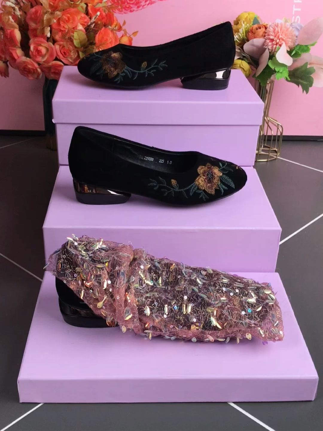  - VALI鞋履AI设计主图