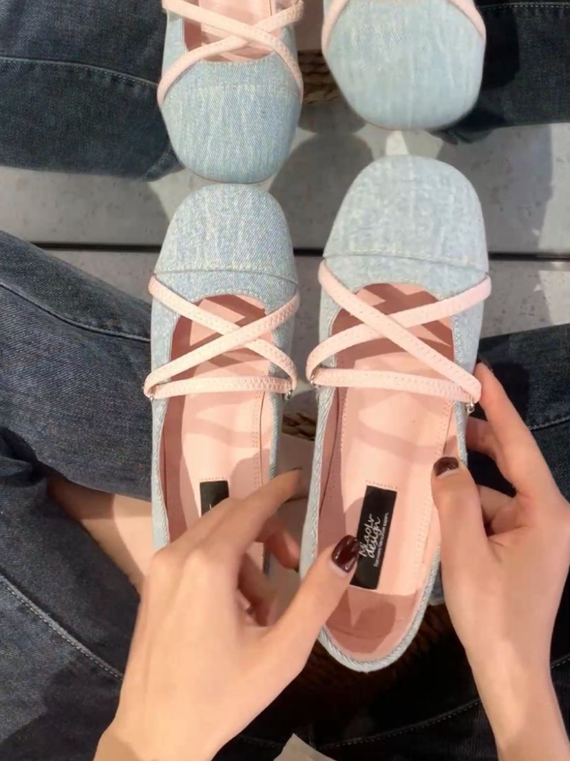 圆头 无帮 袢扣 中口鞋  - VALI鞋履AI设计主图