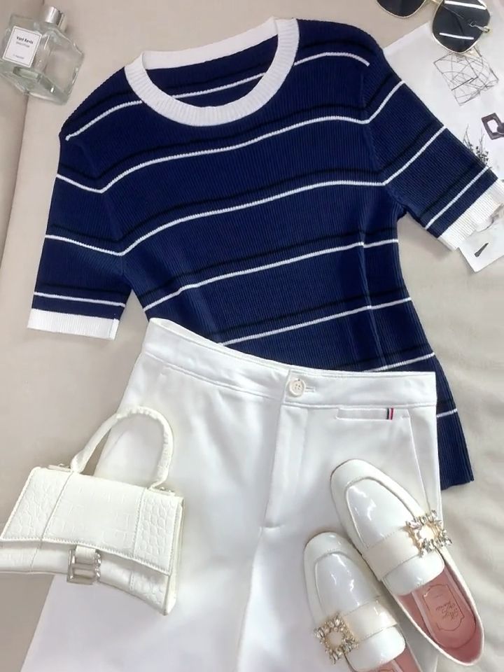 毛纺 圆形领 条纹/波纹 边缘装饰 细针 蓝图色  - VALI鞋履AI设计主图