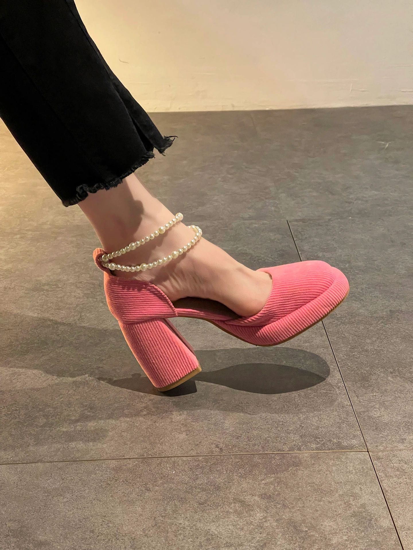 浅口鞋  - VALI鞋履AI设计主图