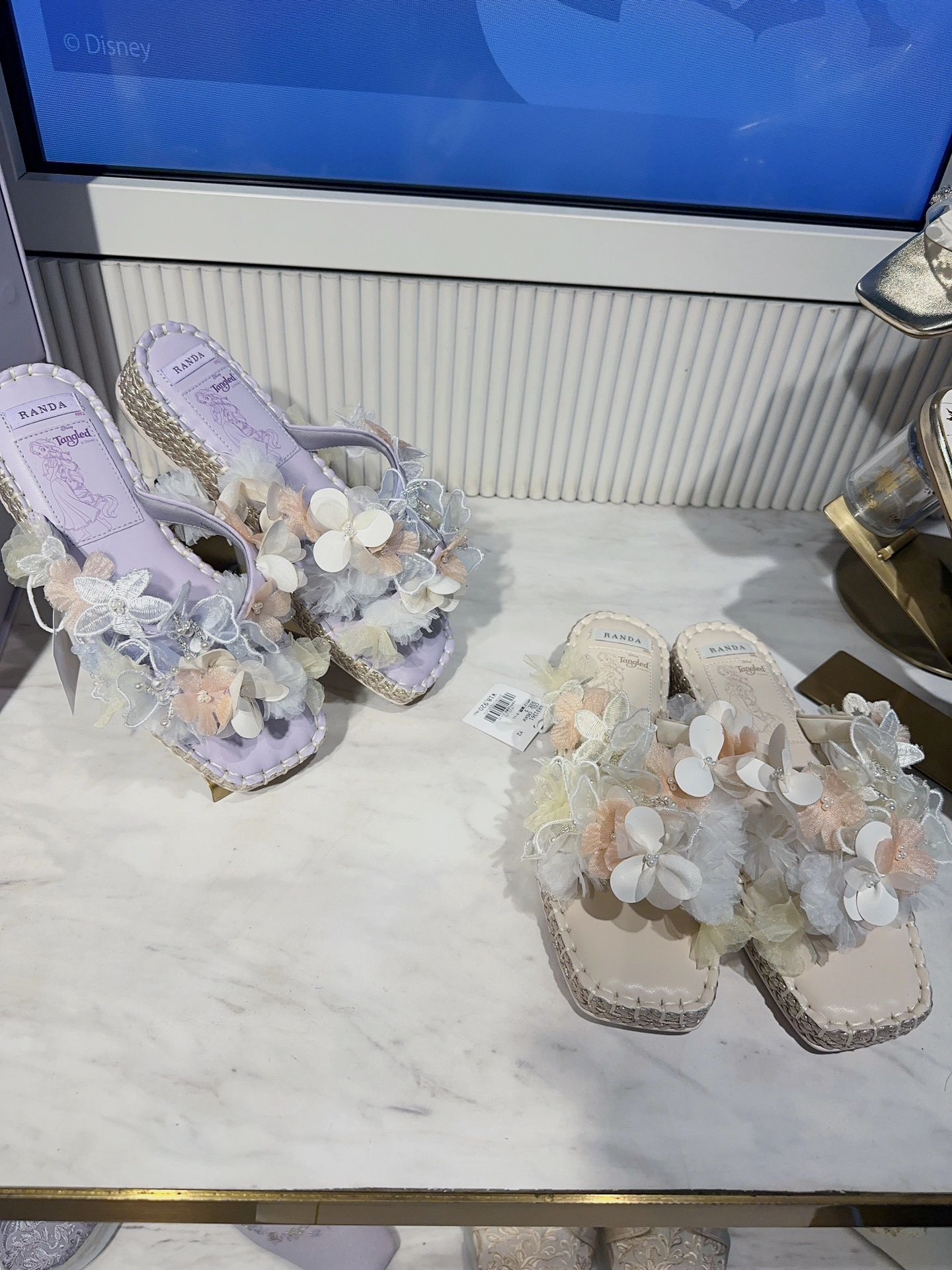 圆头 低帮 中口鞋 蕾丝  - VALI鞋履AI设计主图