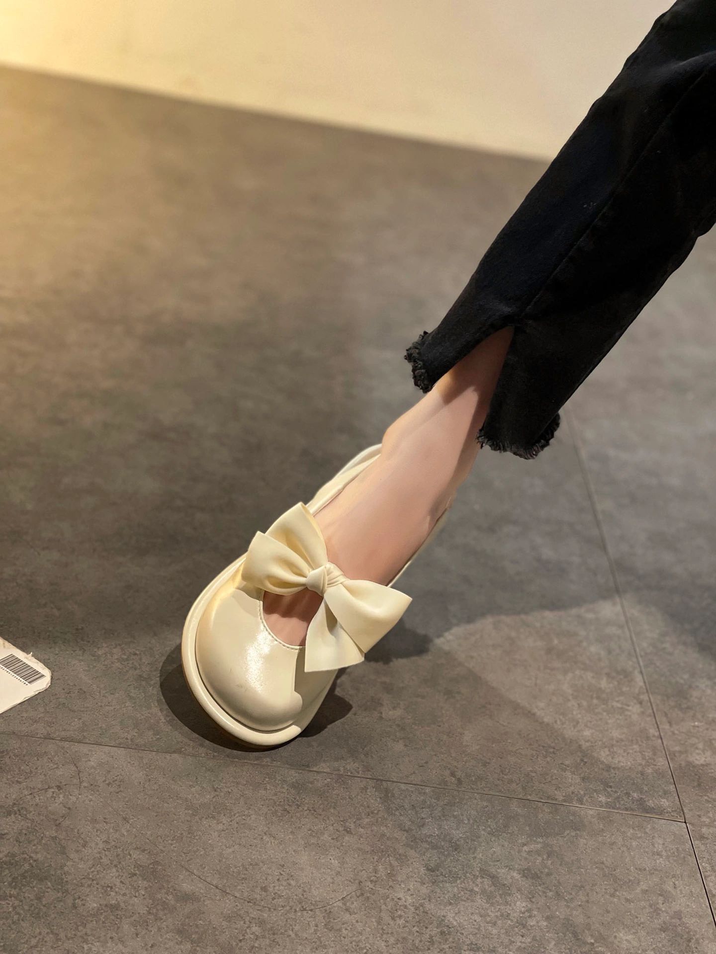 圆头 中口鞋 皮革  - VALI鞋履AI设计主图