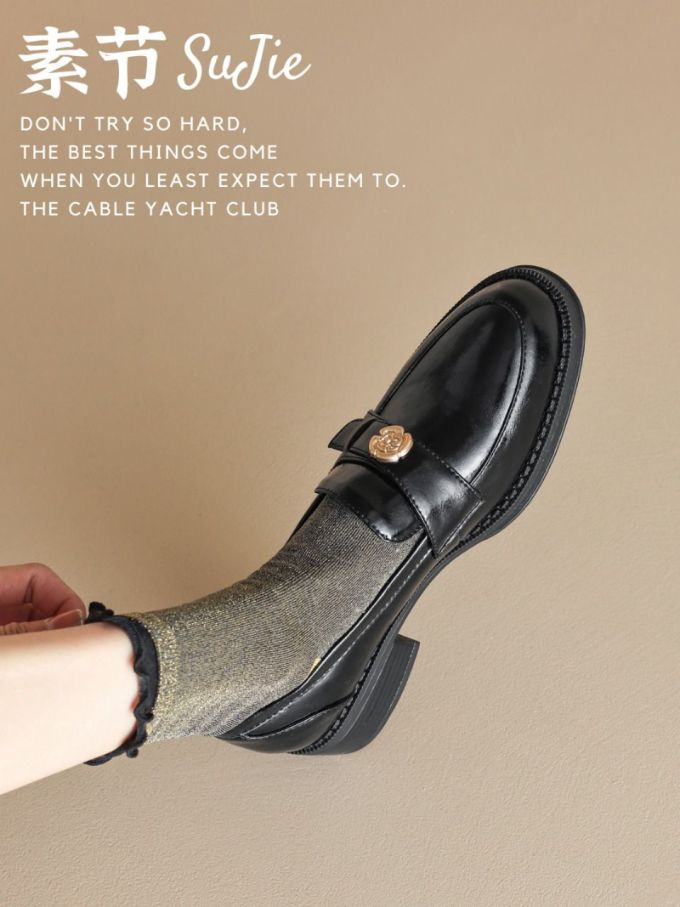 圆头 低帮 袢扣 深口鞋 皮革 