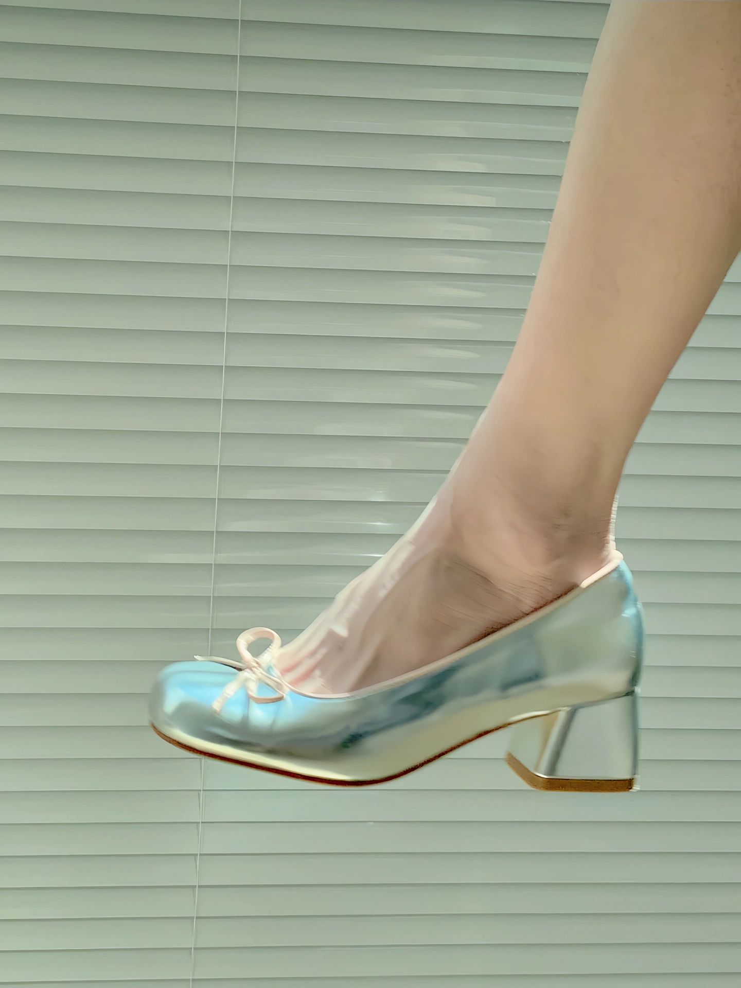 圆头 一脚蹬 浅口鞋  - VALI鞋履AI设计主图