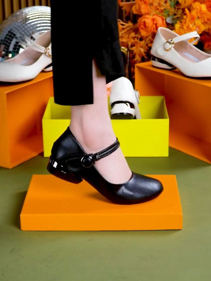 圆头 袢扣 浅口鞋 皮革 