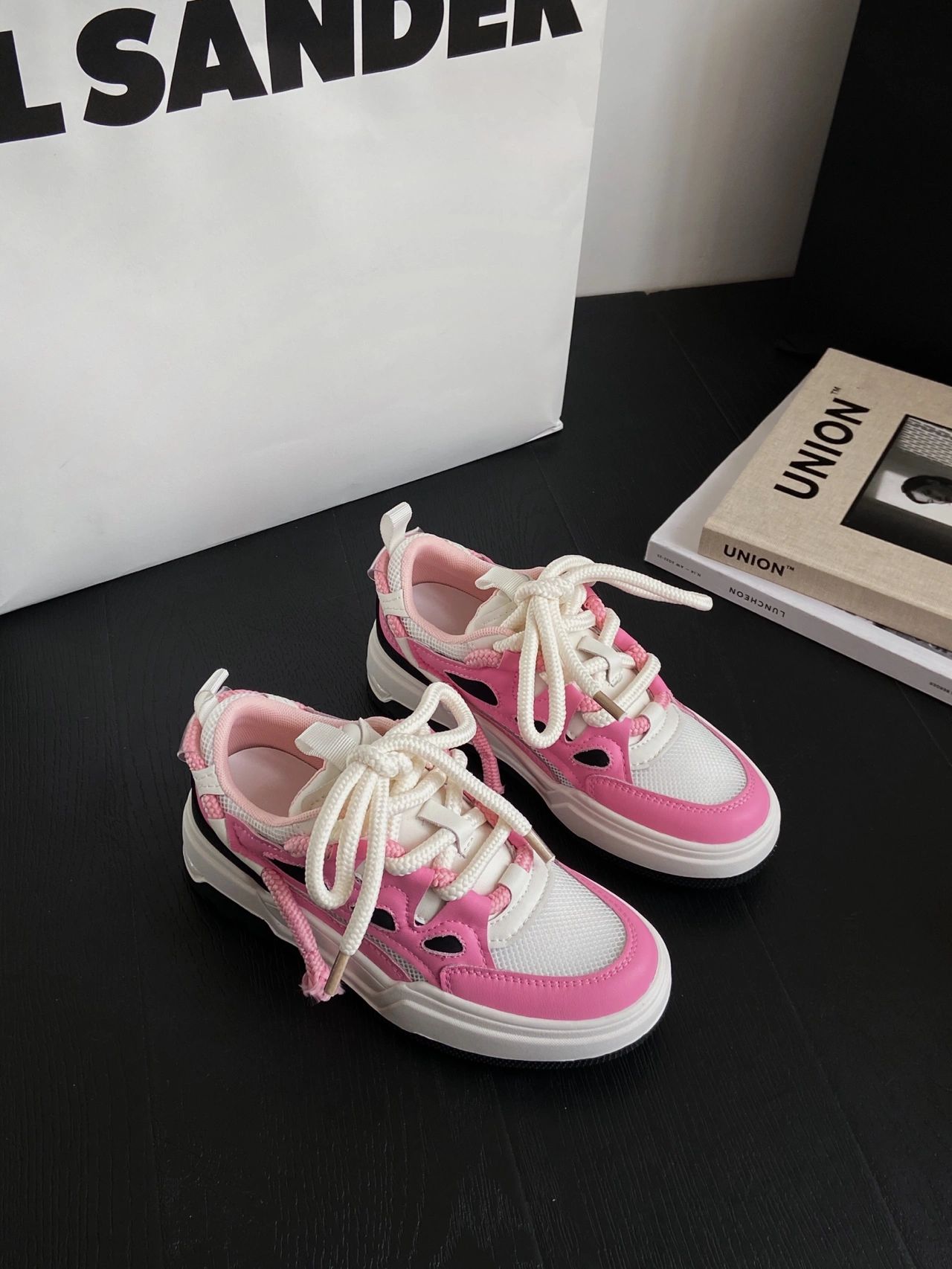 低帮 系带  - VALI鞋履AI设计主图