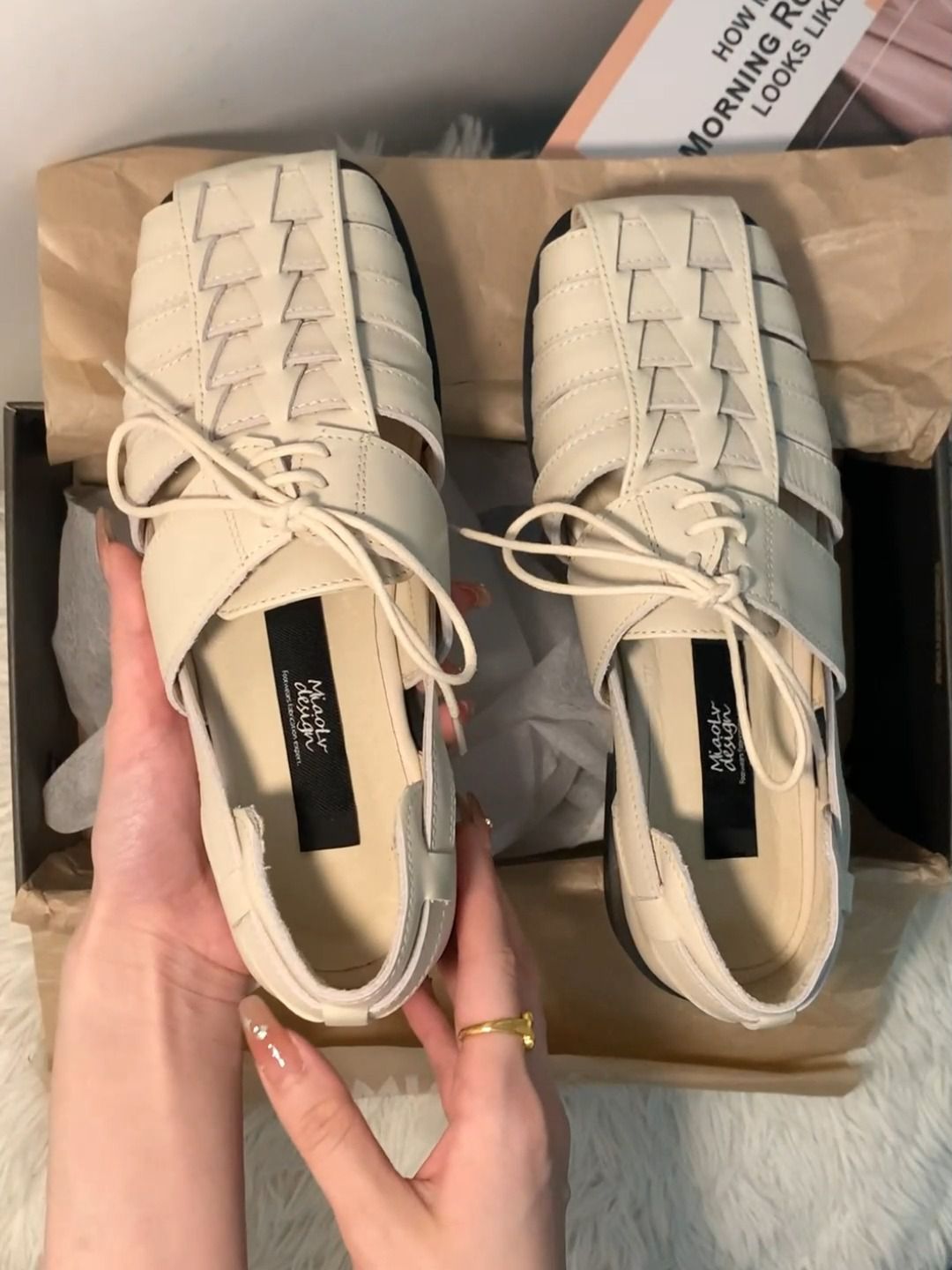  - VALI鞋履AI设计主图