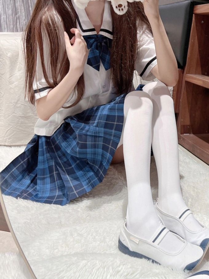 衬衫领 格纹/菱格 撞色/渐变 拼接 边缘装饰 夜蓝色 玫瑰褐粉 基础扣饰 JK 