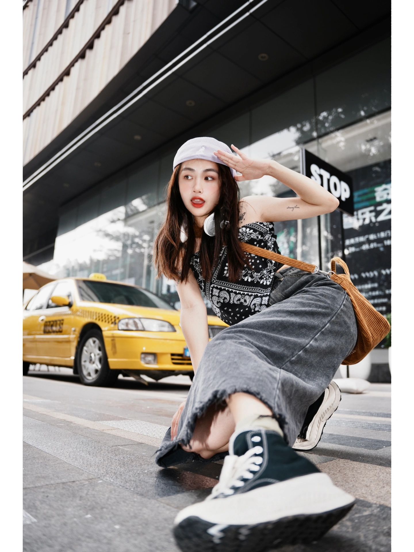 牛仔面料 洗水 踢踏舞鞋色 素净色 沥青色 黎明灰  - VALI鞋履AI设计主图